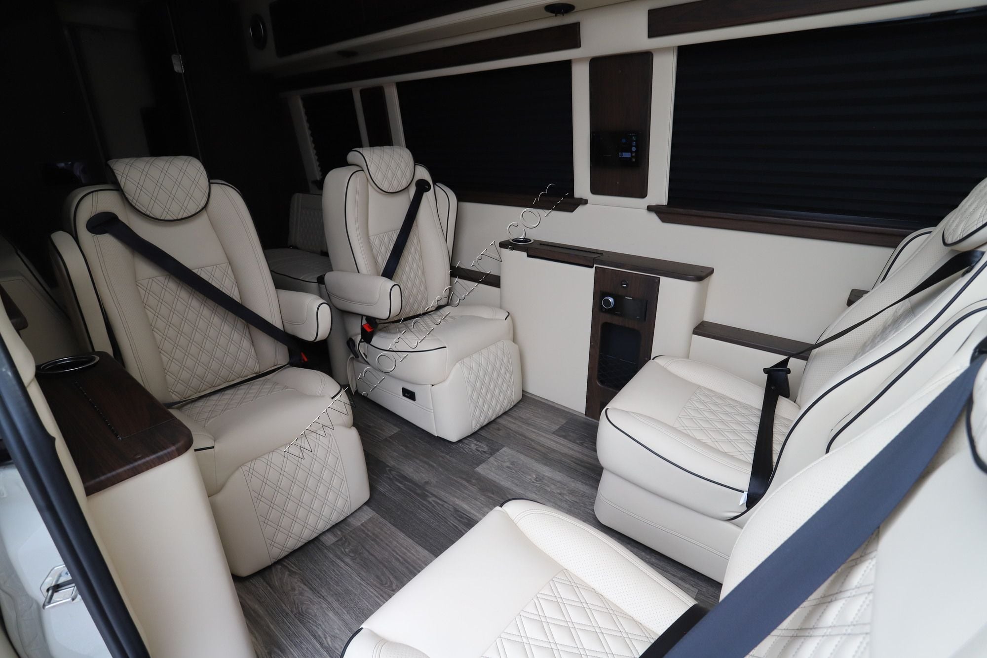 Used 2025 Ogc V Cruise 10OBA Class B  For Sale