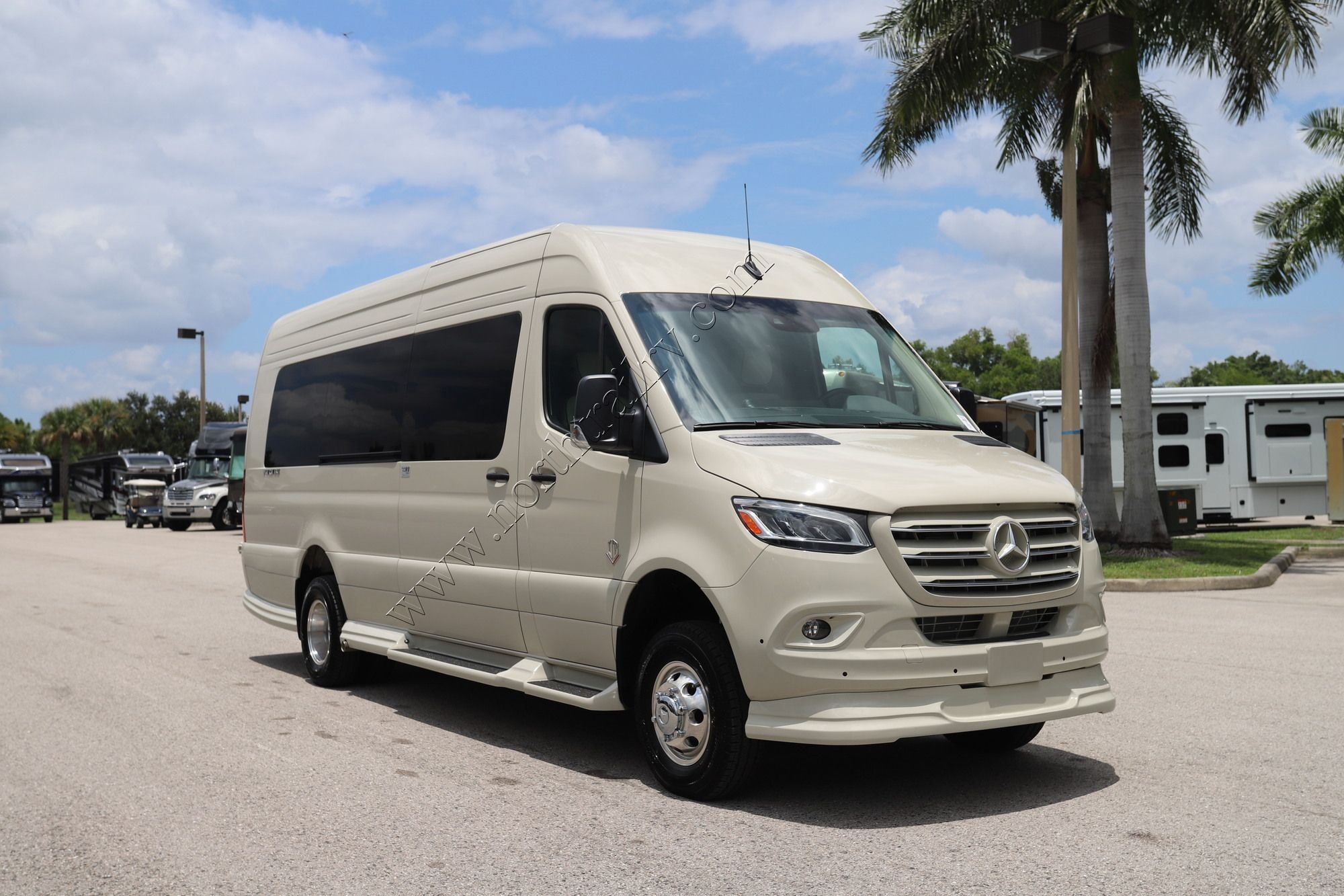 Used 2025 Ogc V Cruise 10OBA Class B  For Sale