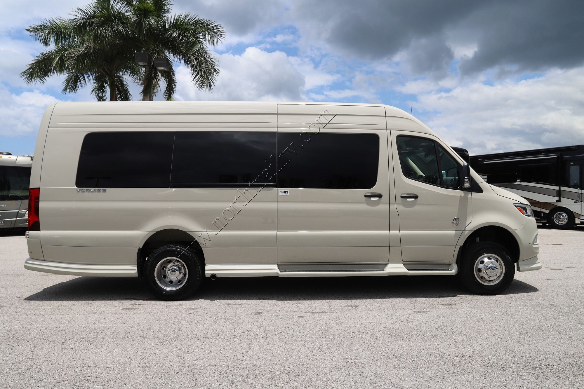 Used 2025 Ogc V Cruise 10OBA Class B  For Sale