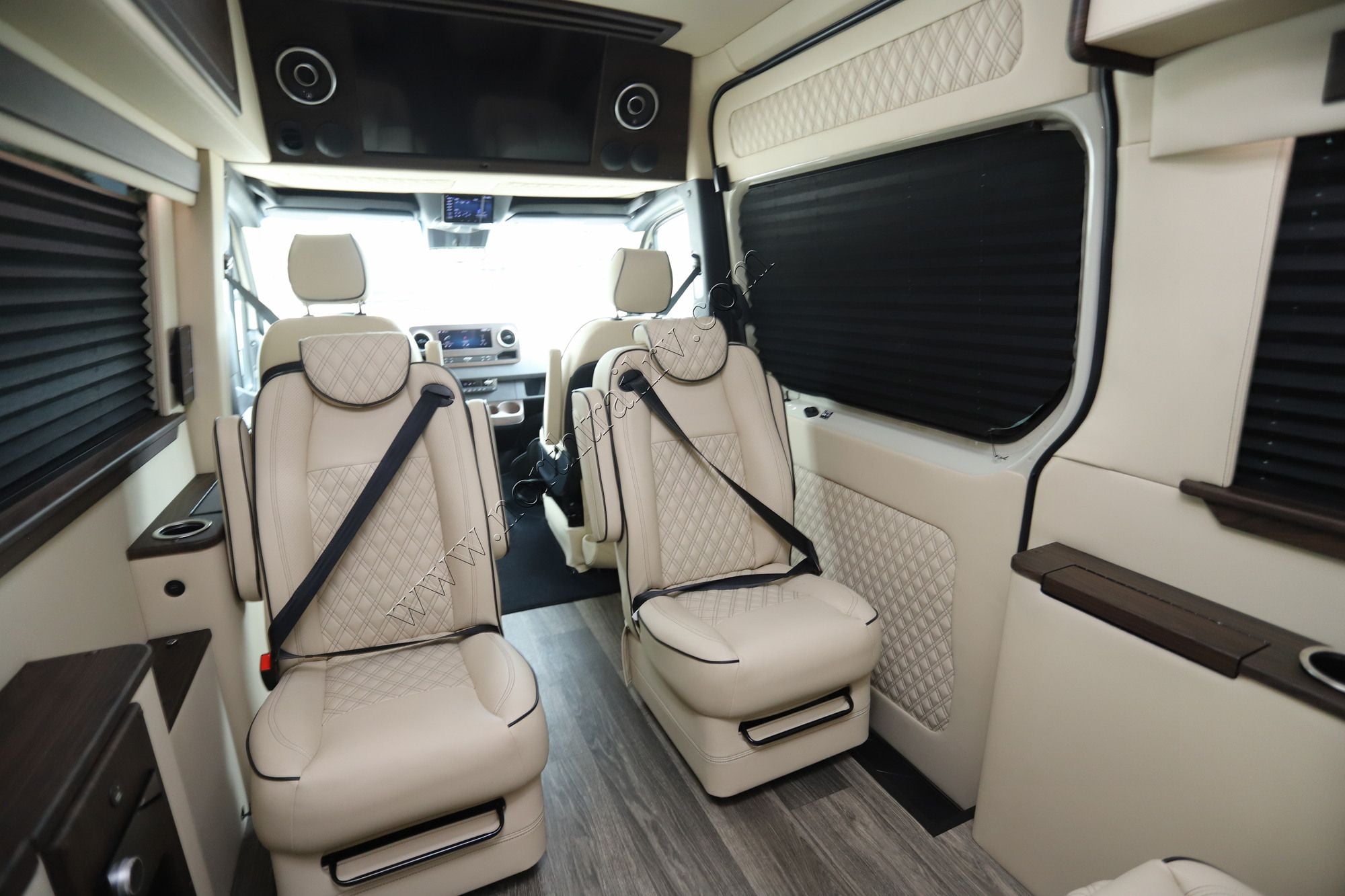 Used 2025 Ogc V Cruise 10OBA Class B  For Sale