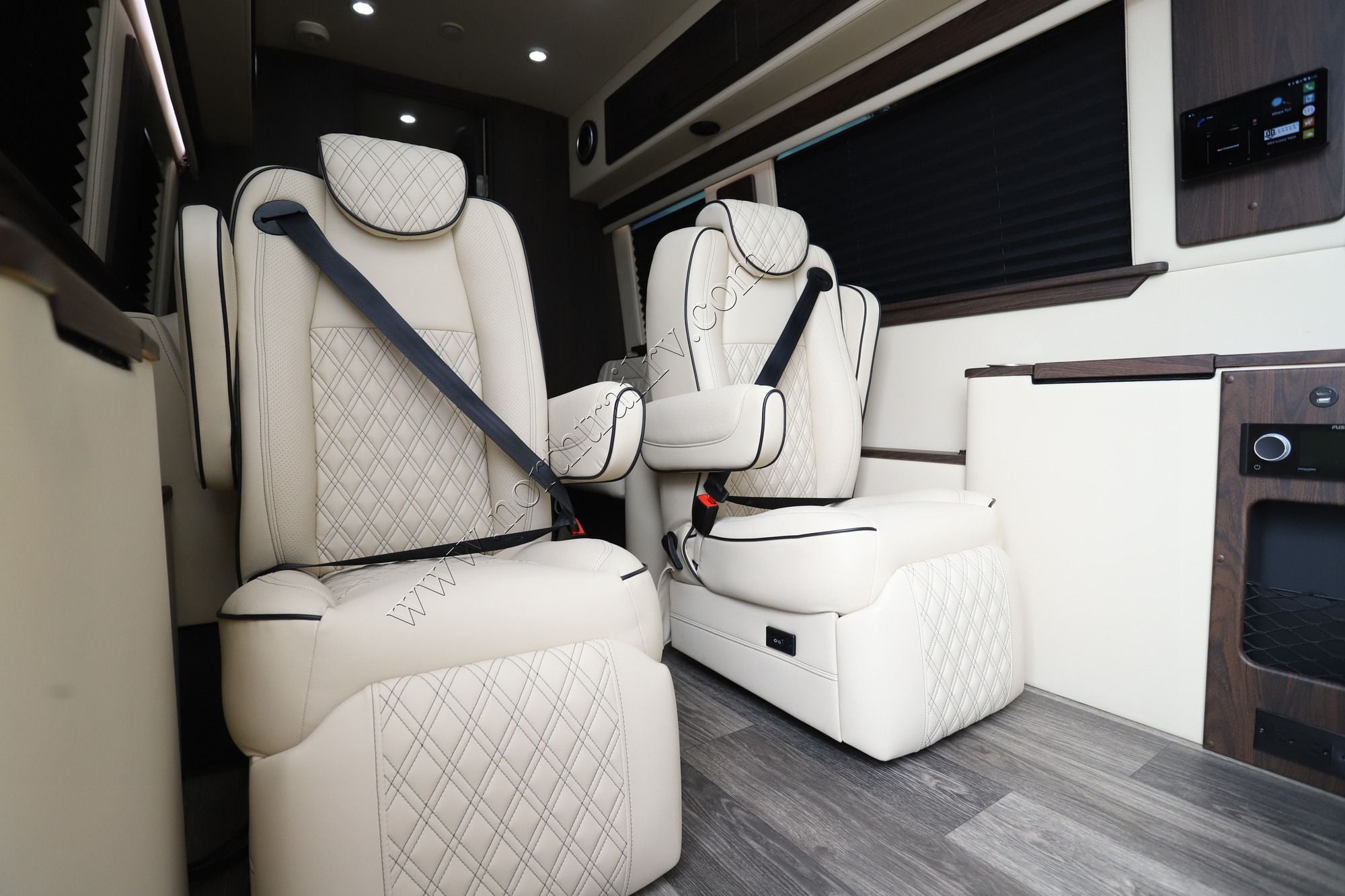 Used 2025 Ogc V Cruise 10OBA Class B  For Sale