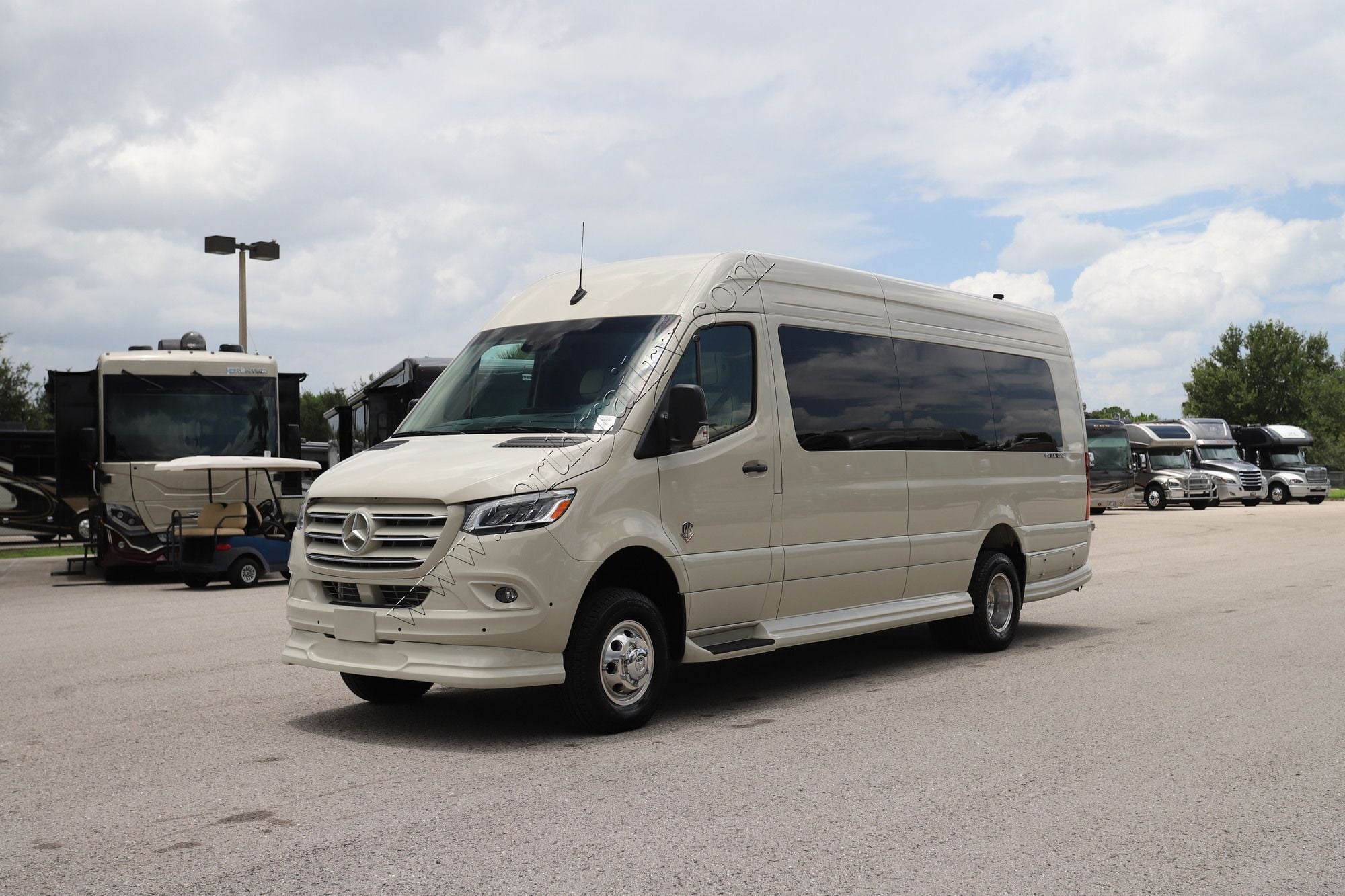 Used 2025 Ogc V Cruise 10OBA Class B  For Sale