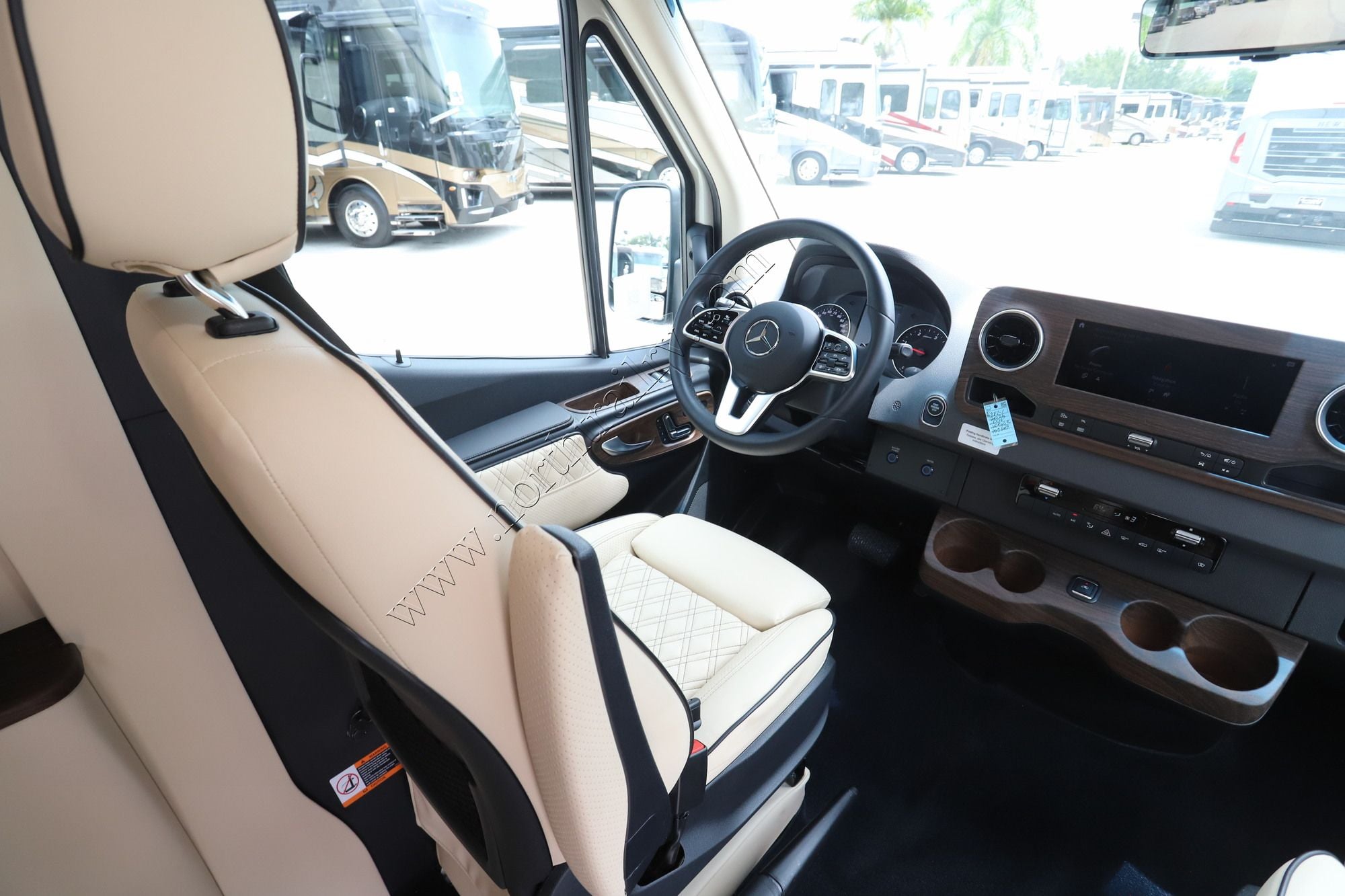 Used 2025 Ogc V Cruise 10OBA Class B  For Sale