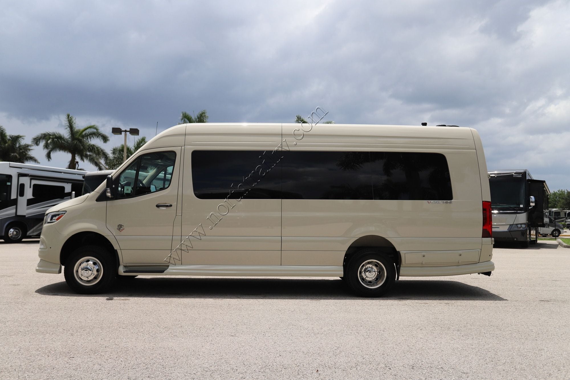 Used 2025 Ogc V Cruise 10OBA Class B  For Sale