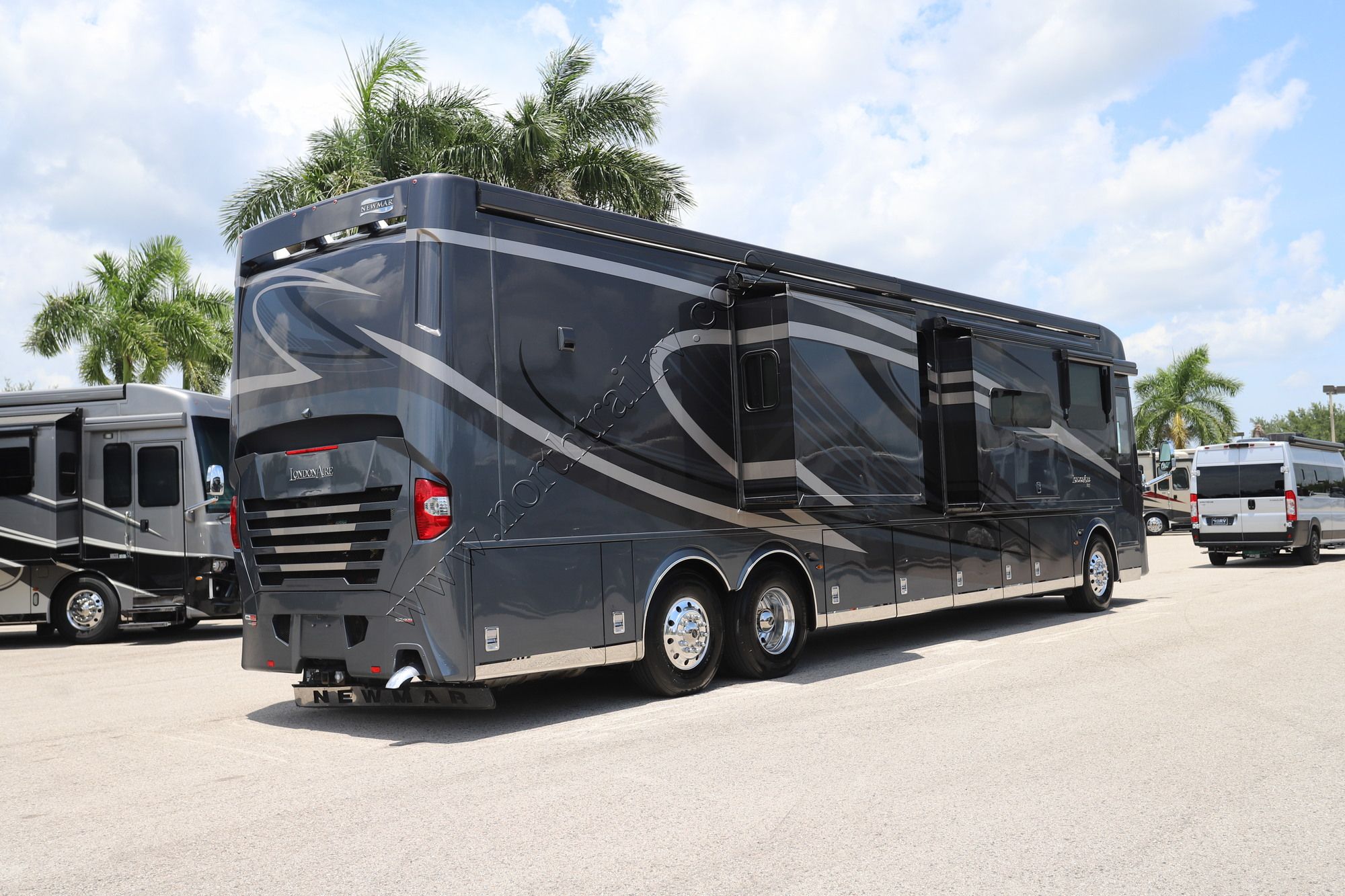 Used 2020 Newmar London Aire 4579 Class A  For Sale