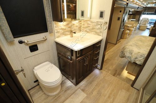 2020 Newmar London Aire 4579