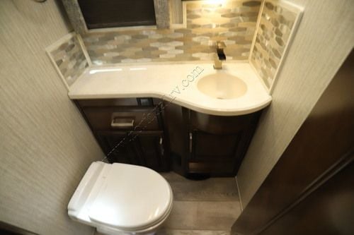 2020 Newmar London Aire 4579