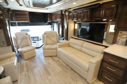 2020 Newmar London Aire 4579