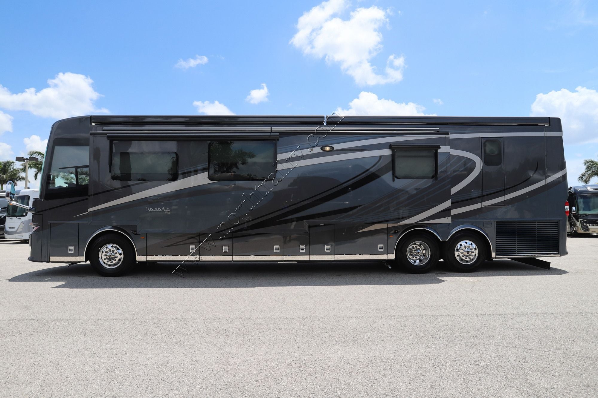 Used 2020 Newmar London Aire 4579 Class A  For Sale