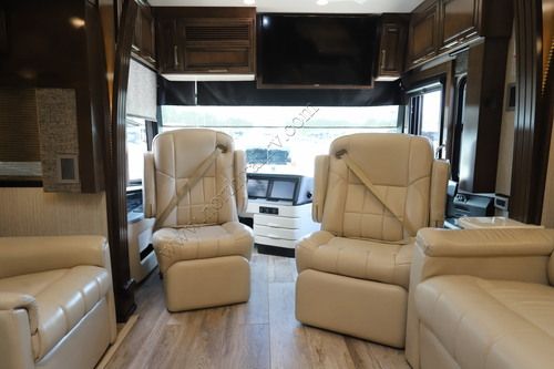 2020 Newmar London Aire 4579