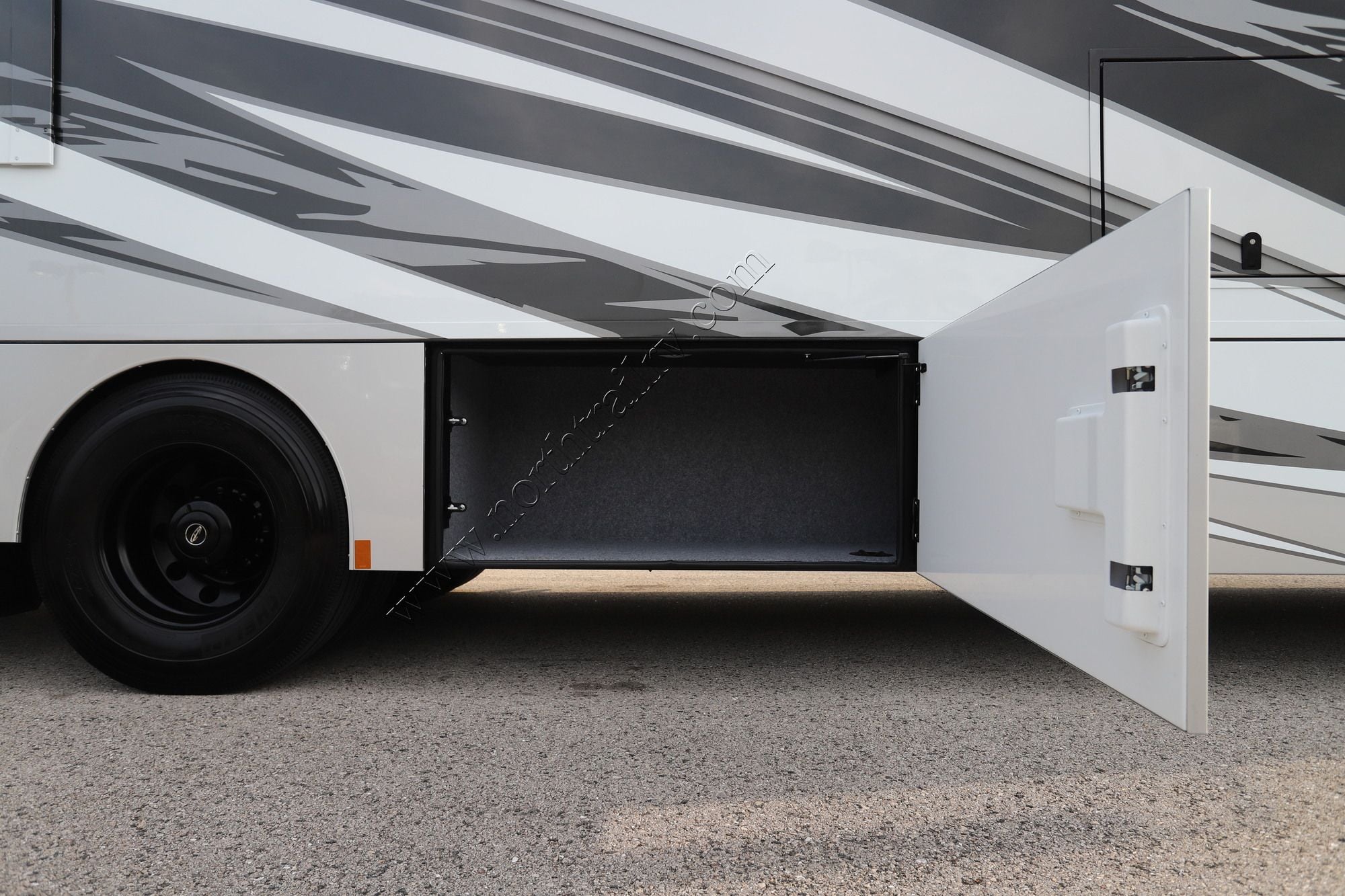 New 2027 Renegade Rv Verona 36VSB Super C  For Sale