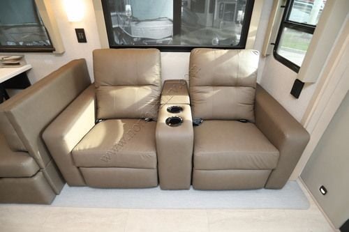 2027 Renegade Rv Verona 36VSB