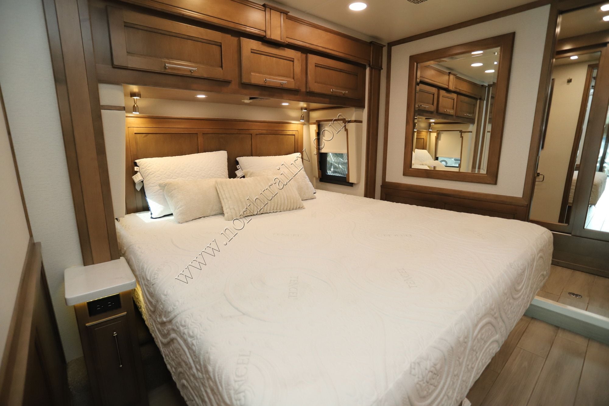 Used 2024 Entegra Aspire 44R Class A  For Sale