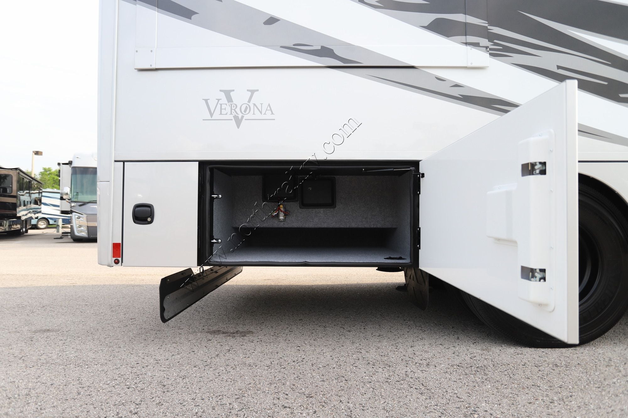 New 2027 Renegade Rv Verona 36VSB Super C  For Sale