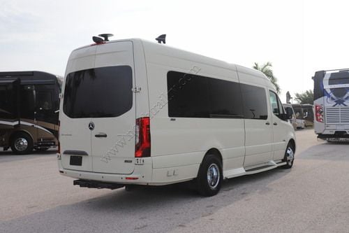 2024 Midwest Luxe Cruiser D6