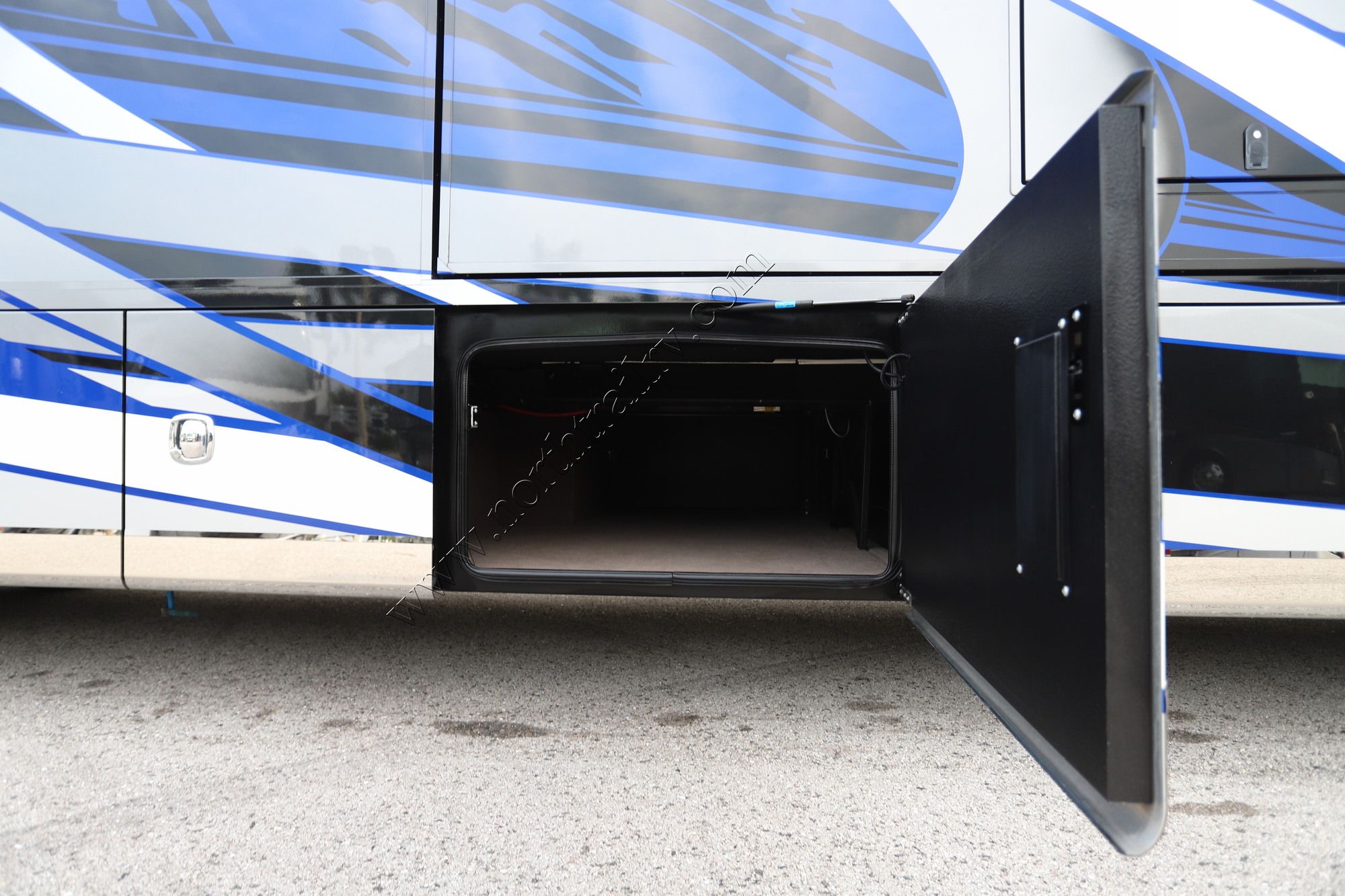 Used 2021 Entegra Anthem 44R Class A  For Sale