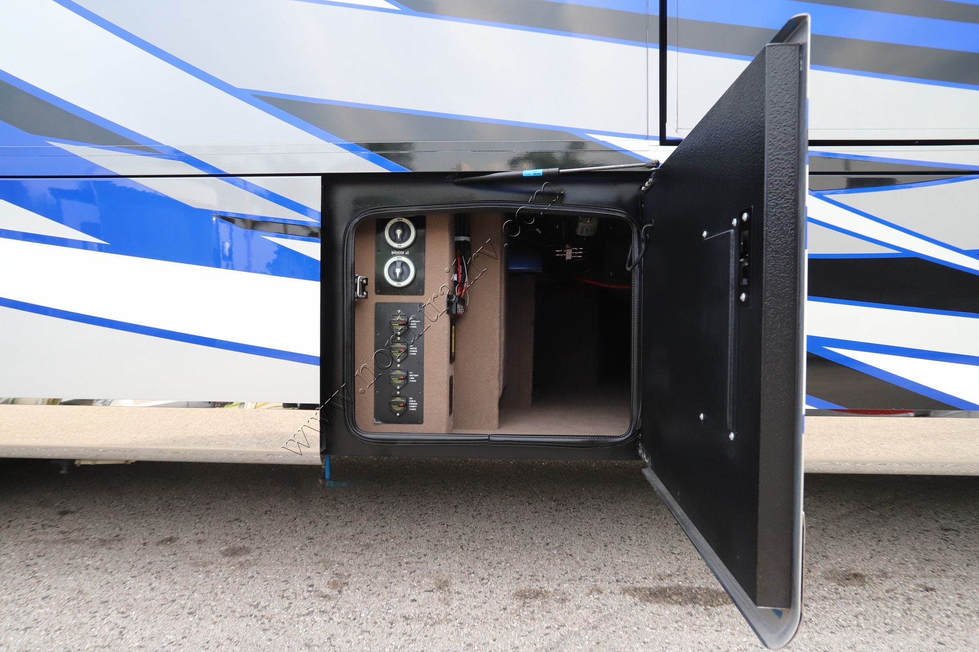 Used 2021 Entegra Anthem 44R Class A  For Sale