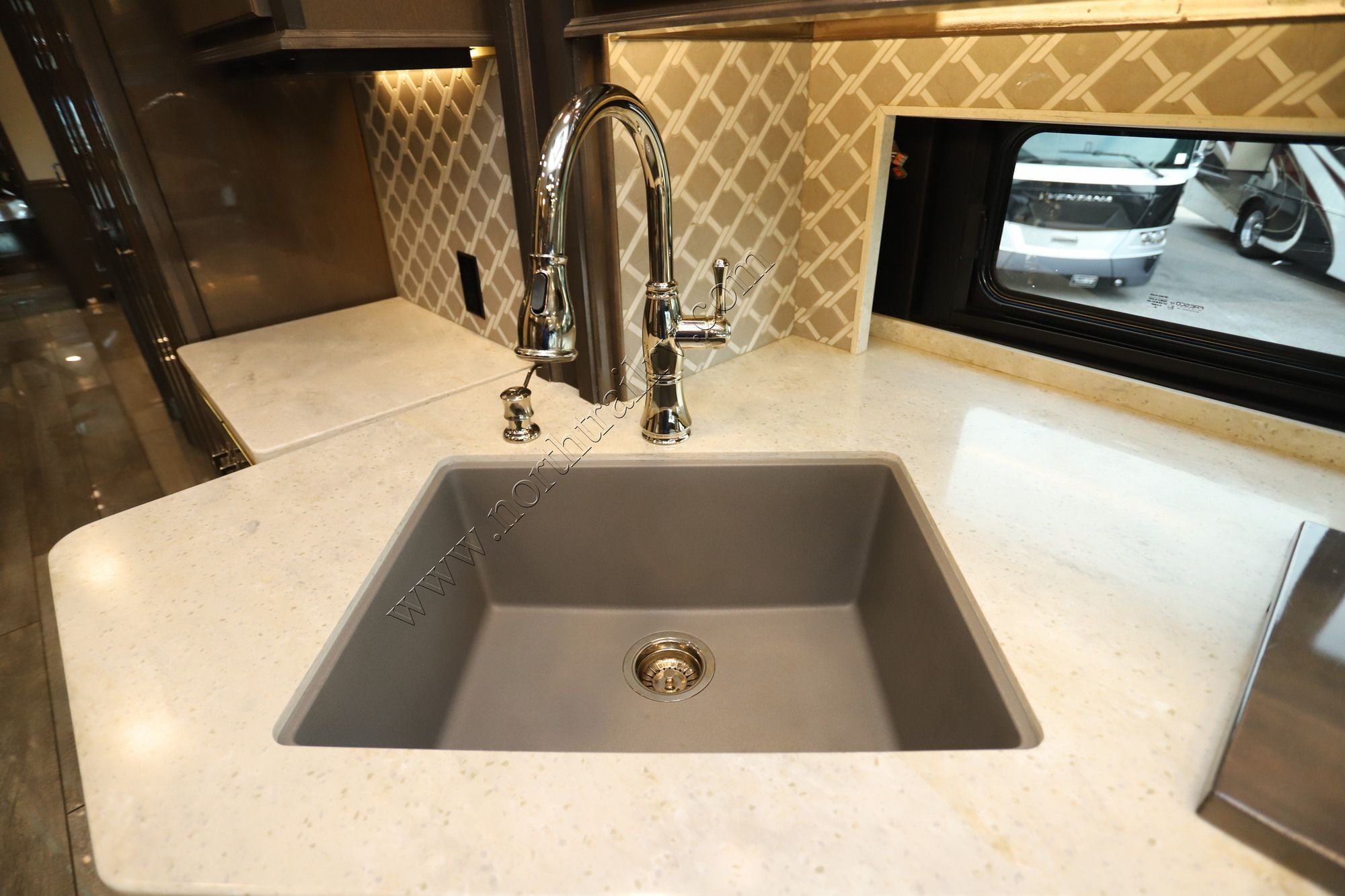 Used 2021 Entegra Anthem 44R Class A  For Sale