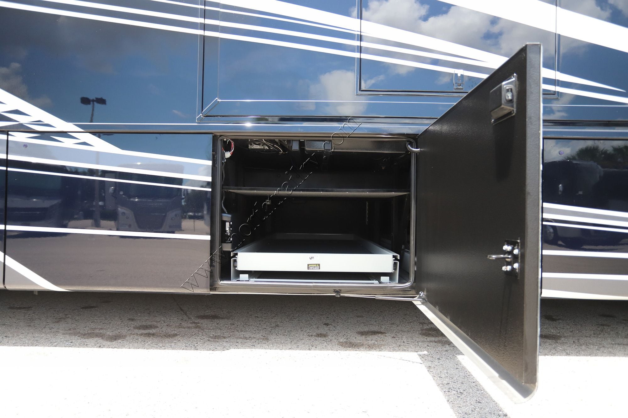 New 2027 Newmar Essex 4551 Class A  For Sale