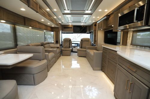 2027 Newmar Essex 4551