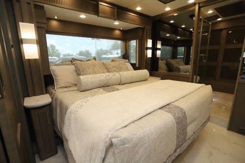 2027 Newmar Essex 4551