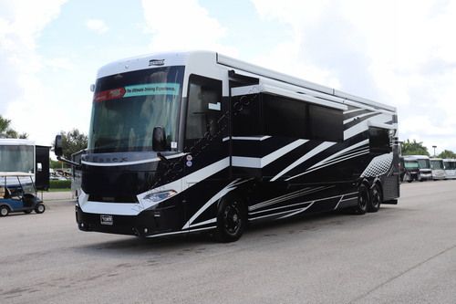 2027 Newmar Essex 4551