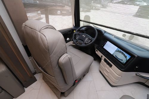 2027 Newmar Essex 4551