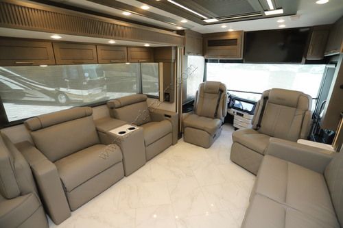 2027 Newmar Essex 4551