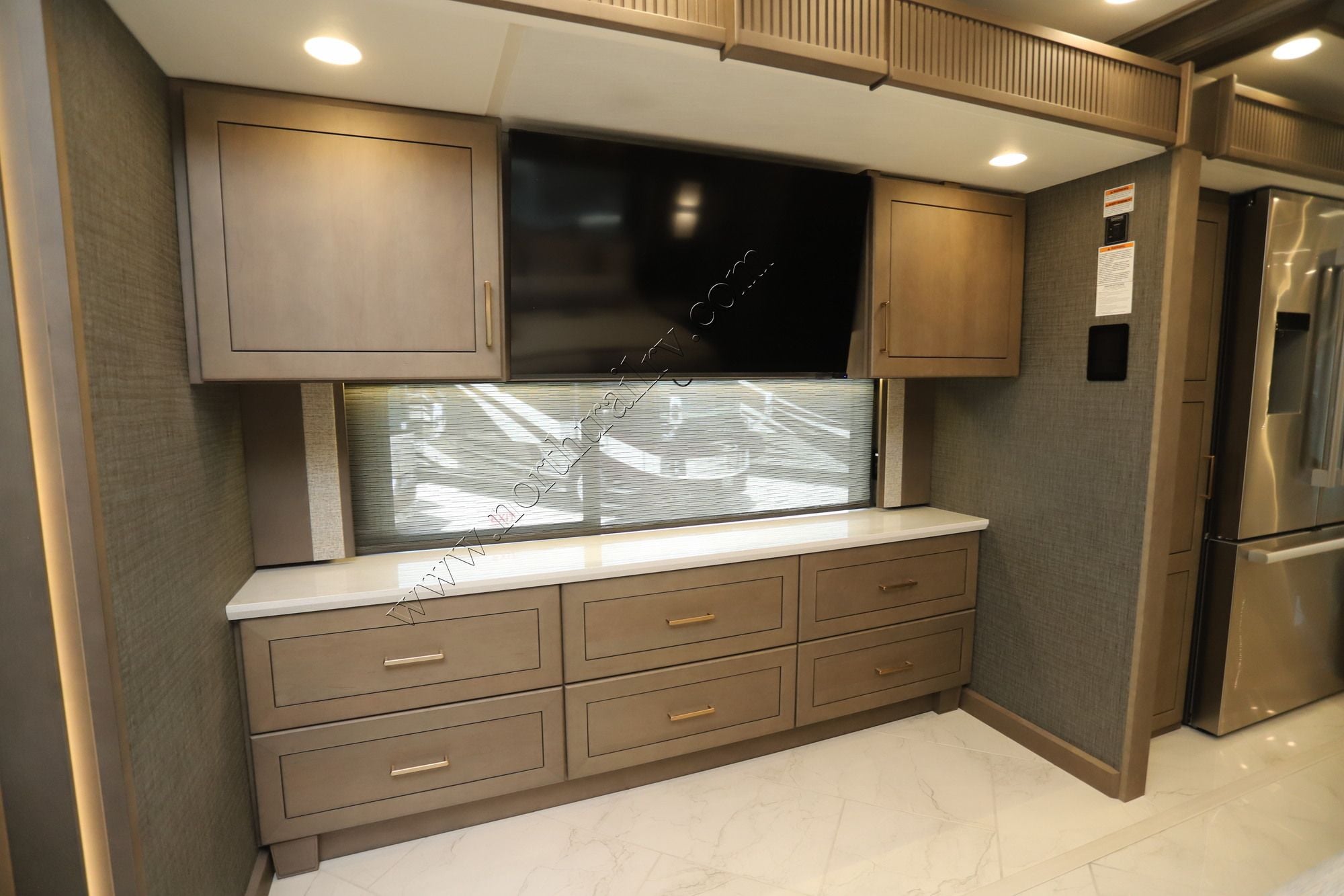 New 2027 Newmar Essex 4551 Class A  For Sale