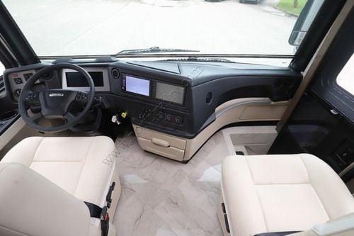 2027 Newmar Ventana 3809