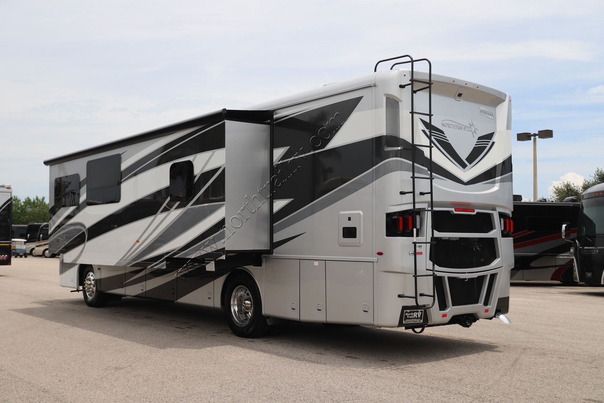 New 2027 Newmar Northern Star 3709 Class A  For Sale