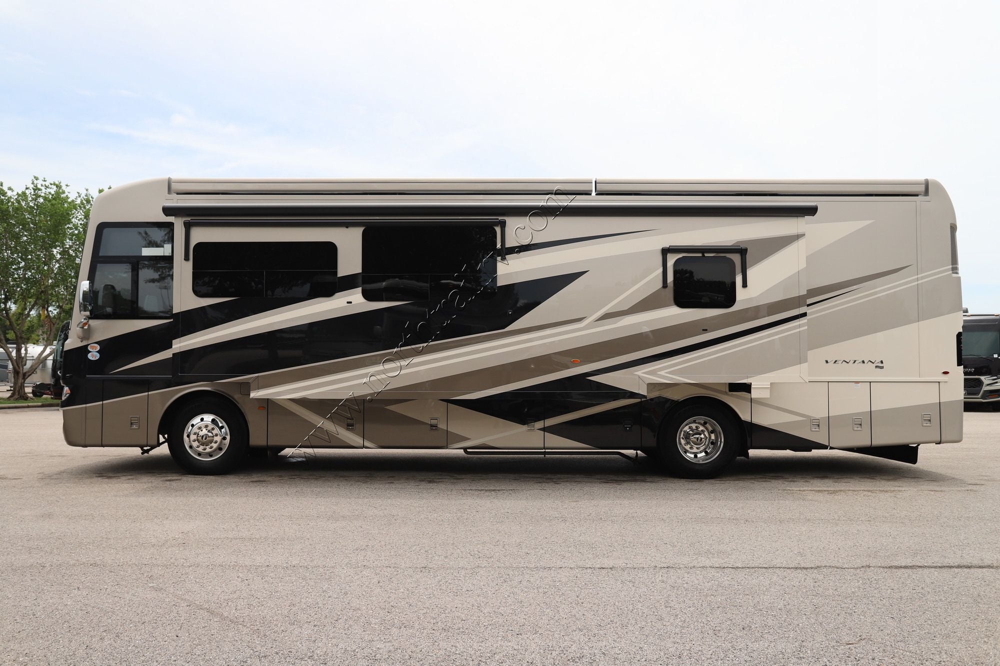 New 2027 Newmar Ventana 3809 Class A  For Sale