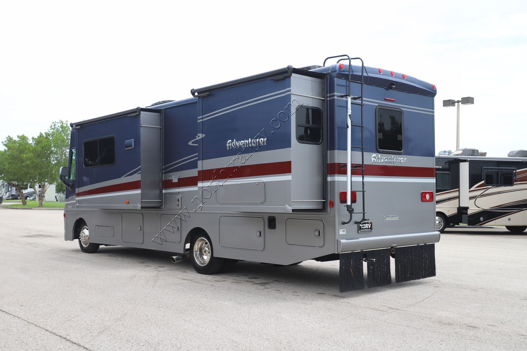 Used 2021 Winnebago Adventurer 30T Class A  For Sale