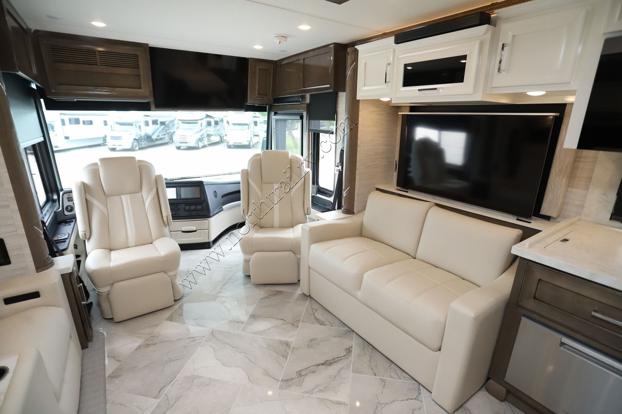 New 2027 Newmar Ventana 3809 Class A  For Sale