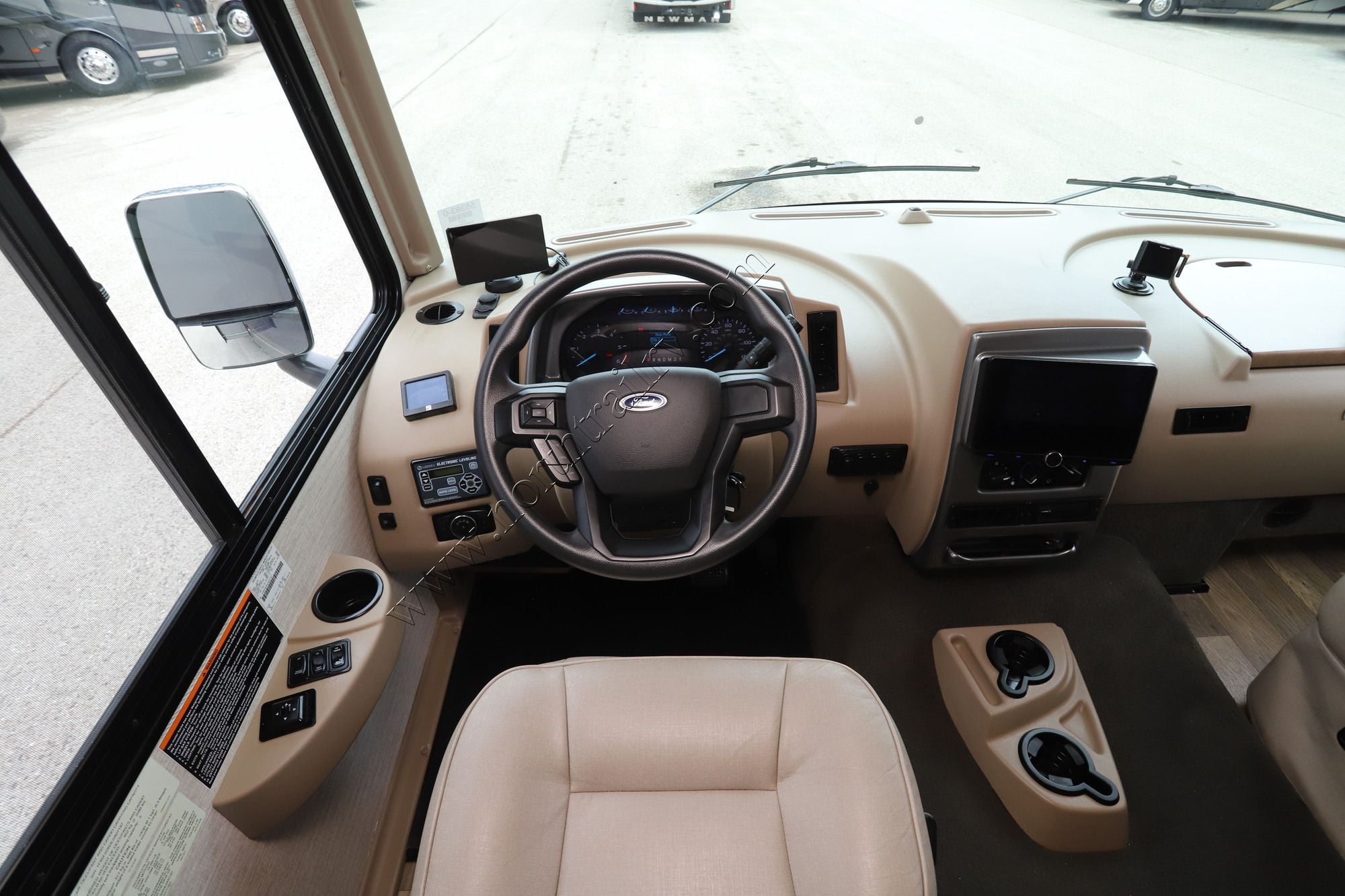 Used 2021 Winnebago Adventurer 30T Class A  For Sale