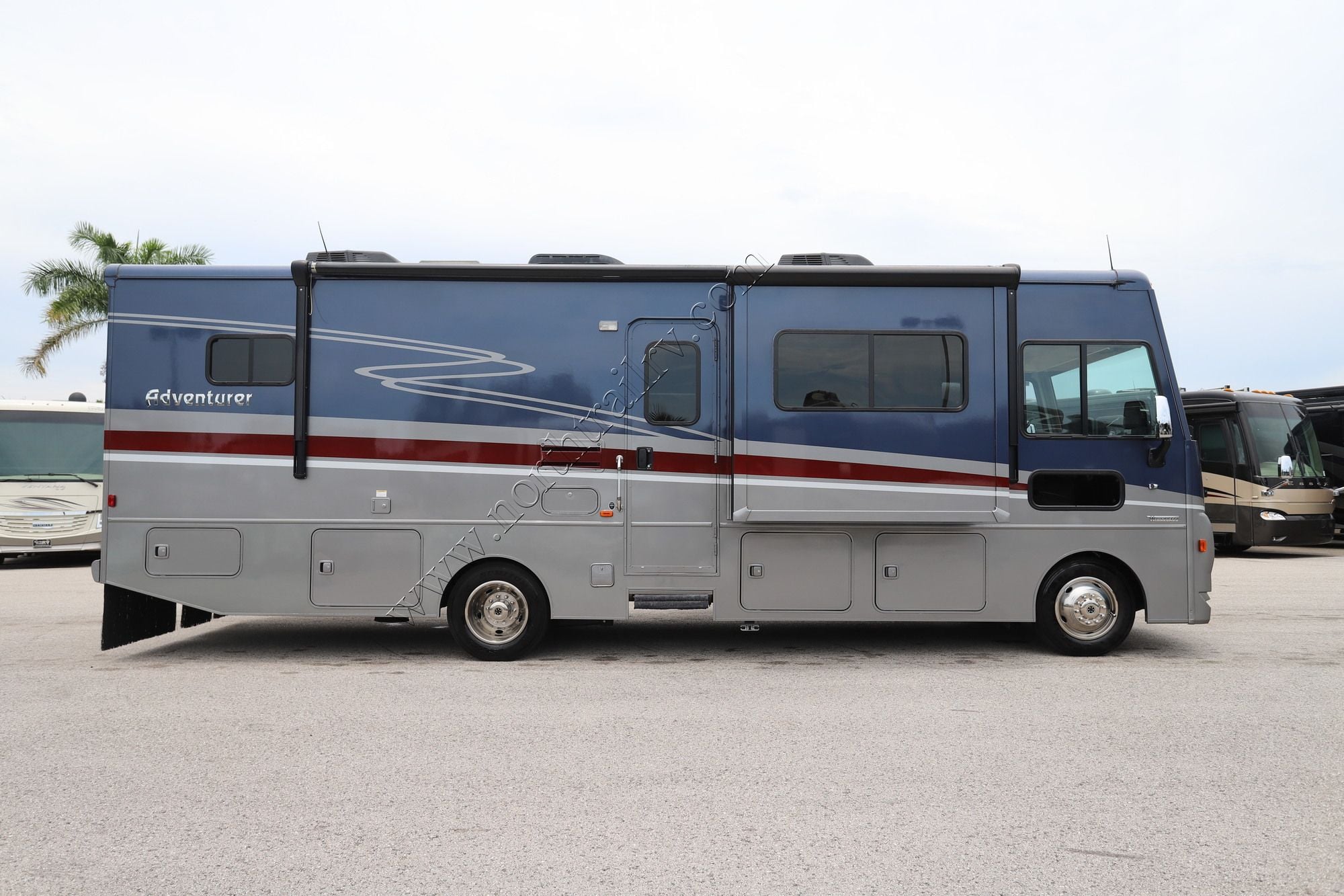 Used 2021 Winnebago Adventurer 30T Class A  For Sale