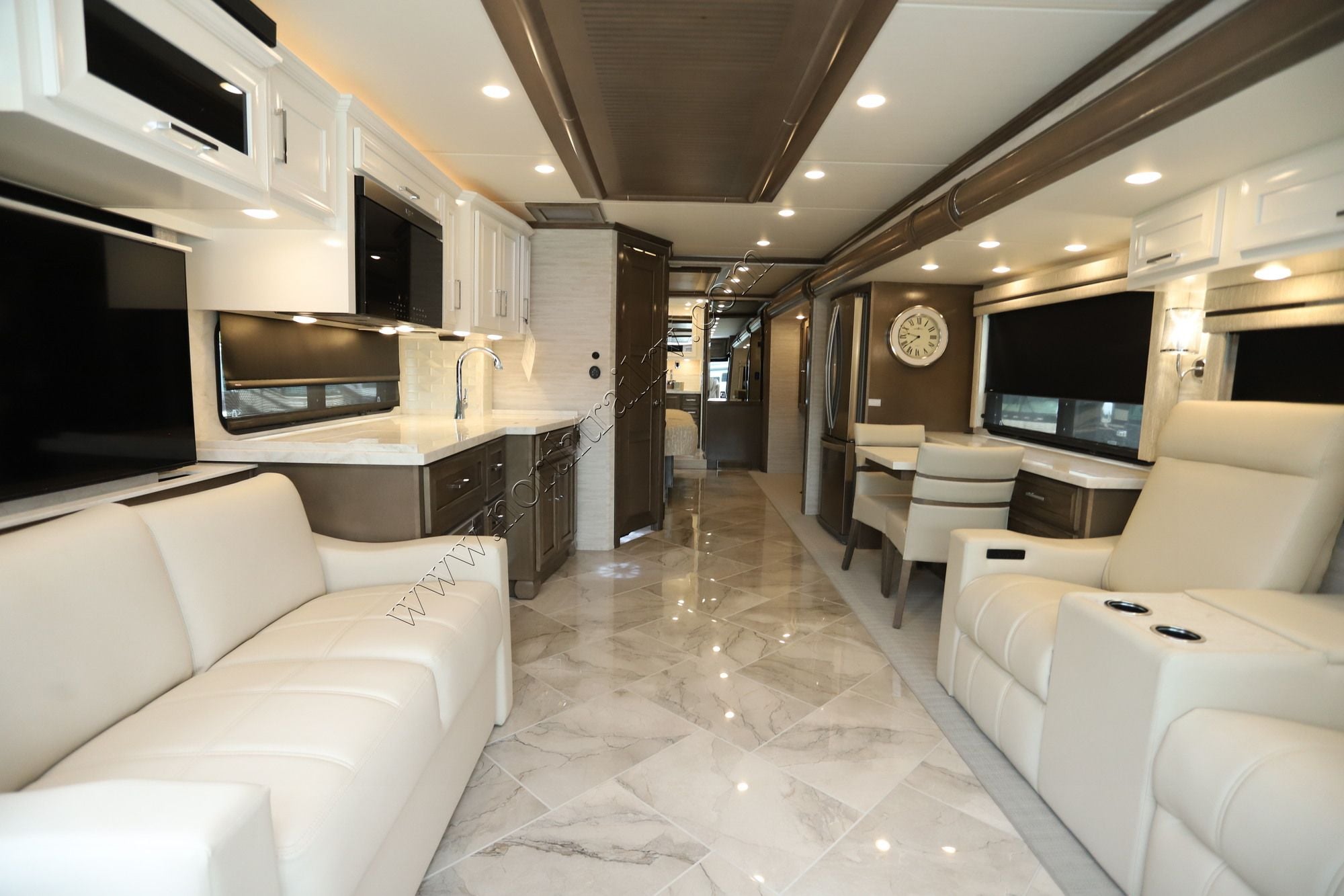New 2027 Newmar Ventana 3809 Class A  For Sale