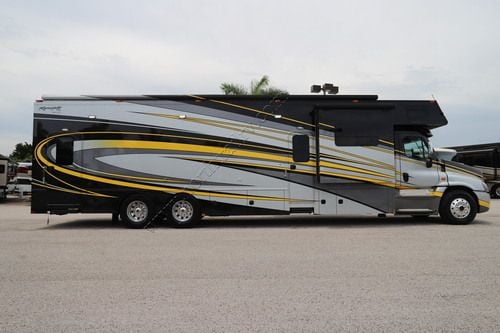 2018 Renegade Rv Classic 1915AG