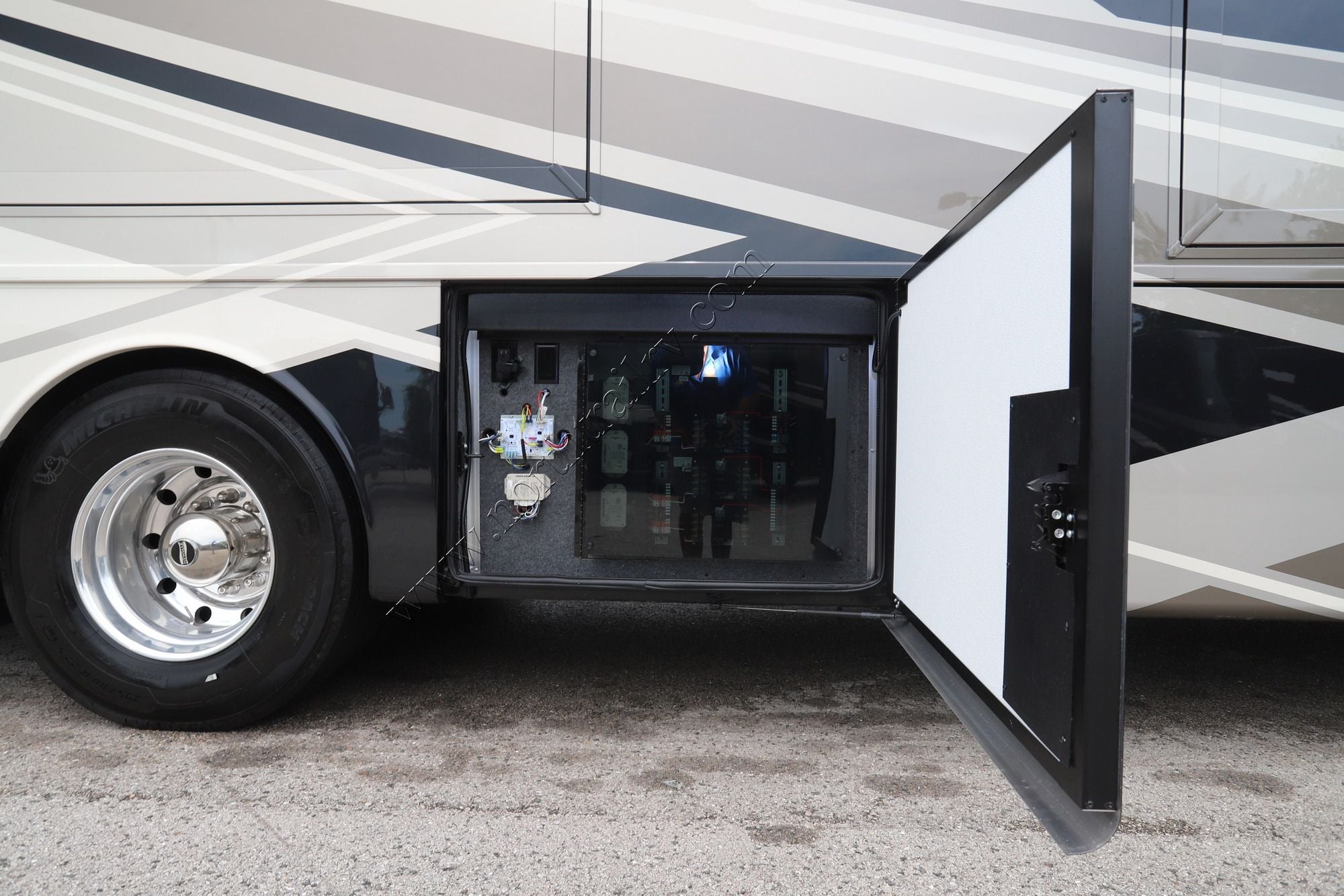 New 2027 Newmar Ventana 3809 Class A  For Sale