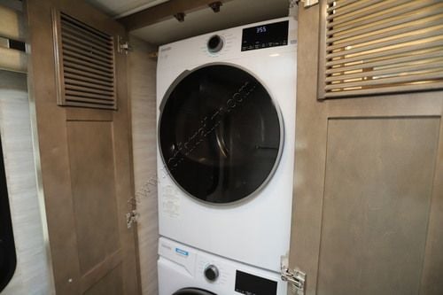 2027 Newmar Ventana 3809