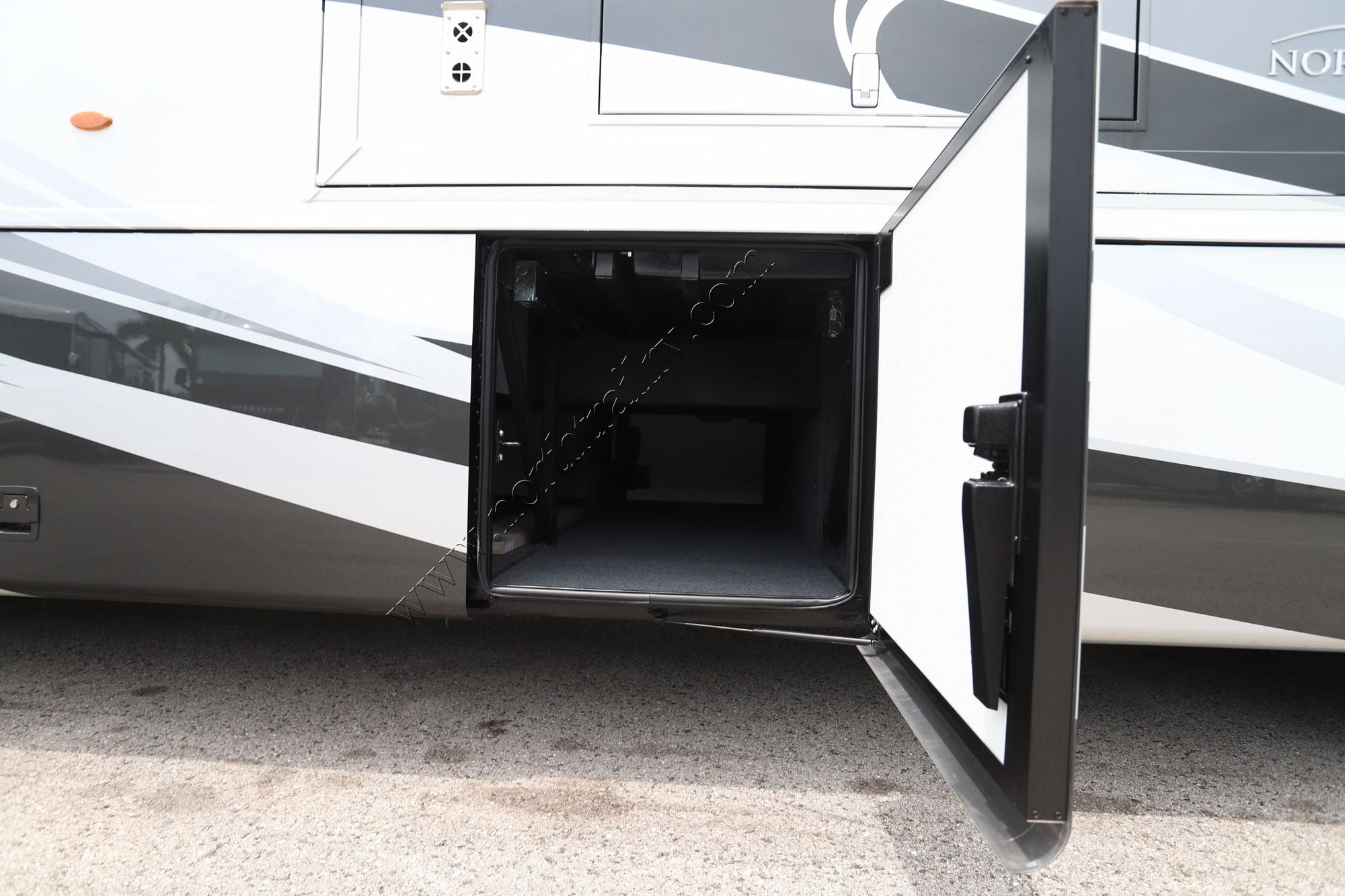 New 2027 Newmar Northern Star 3709 Class A  For Sale