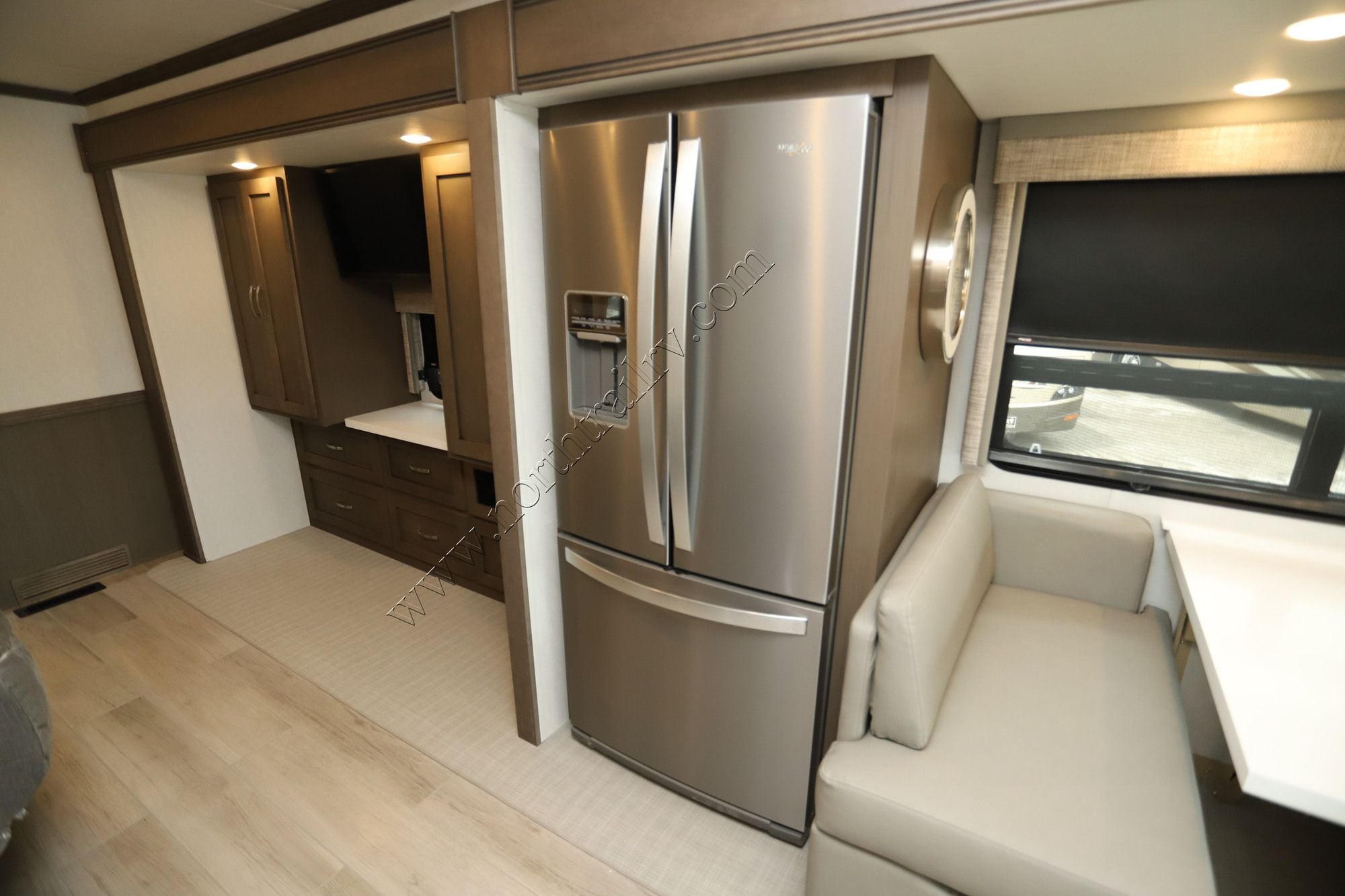 New 2027 Newmar Northern Star 3709 Class A  For Sale