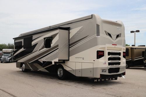 2027 Newmar Ventana 3809