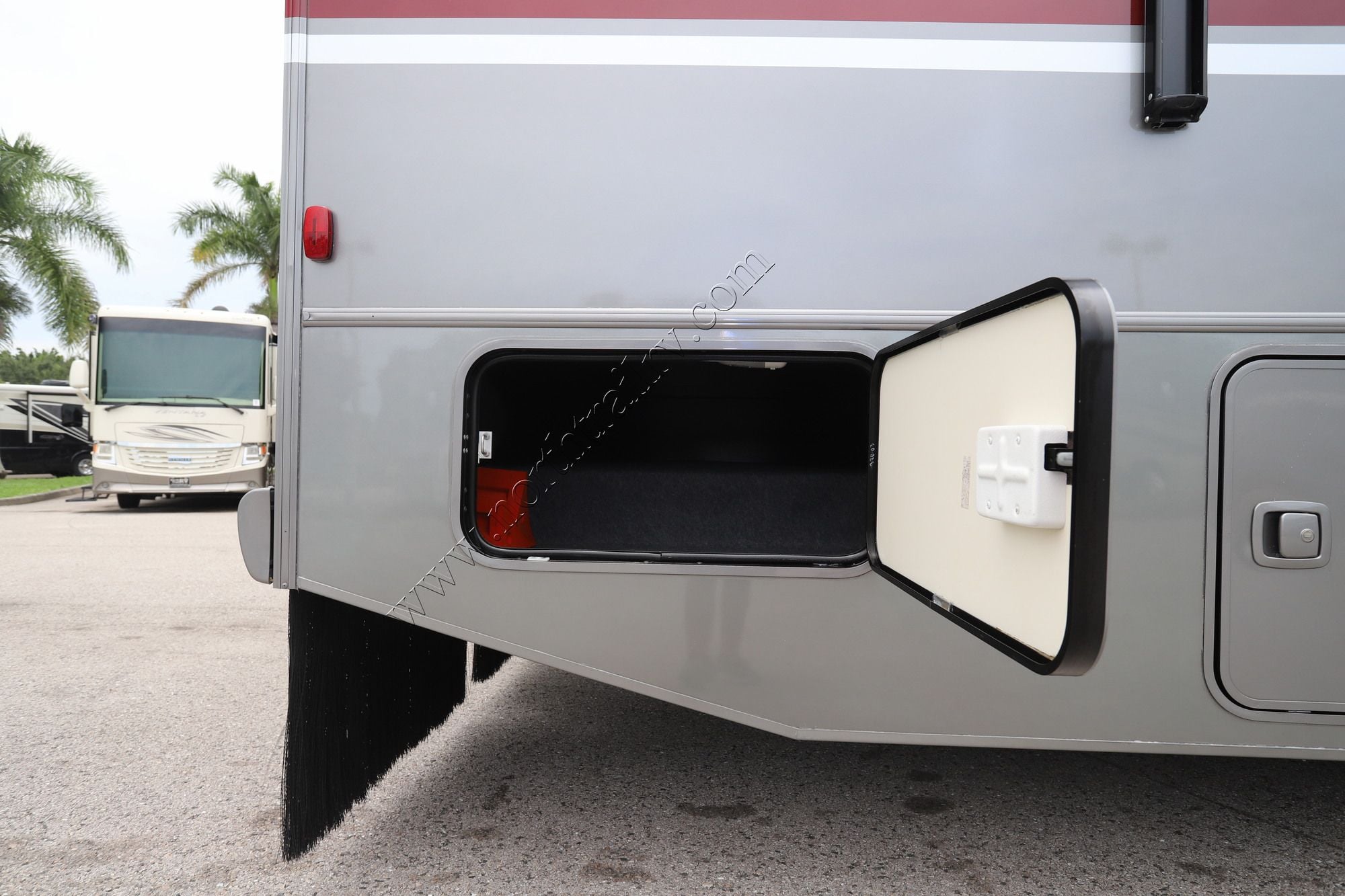 Used 2021 Winnebago Adventurer 30T Class A  For Sale
