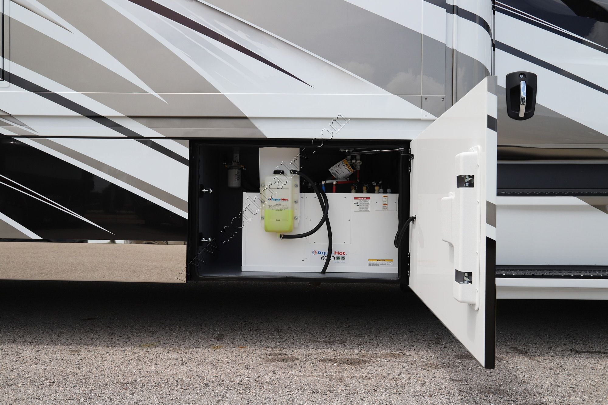 New 2027 Renegade Rv Xl X45DBM Super C  For Sale