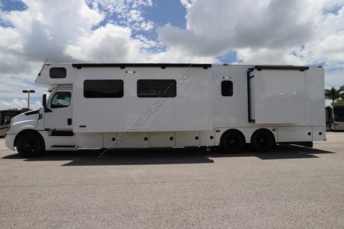 2027 Renegade Rv Classic 45CMR Super C