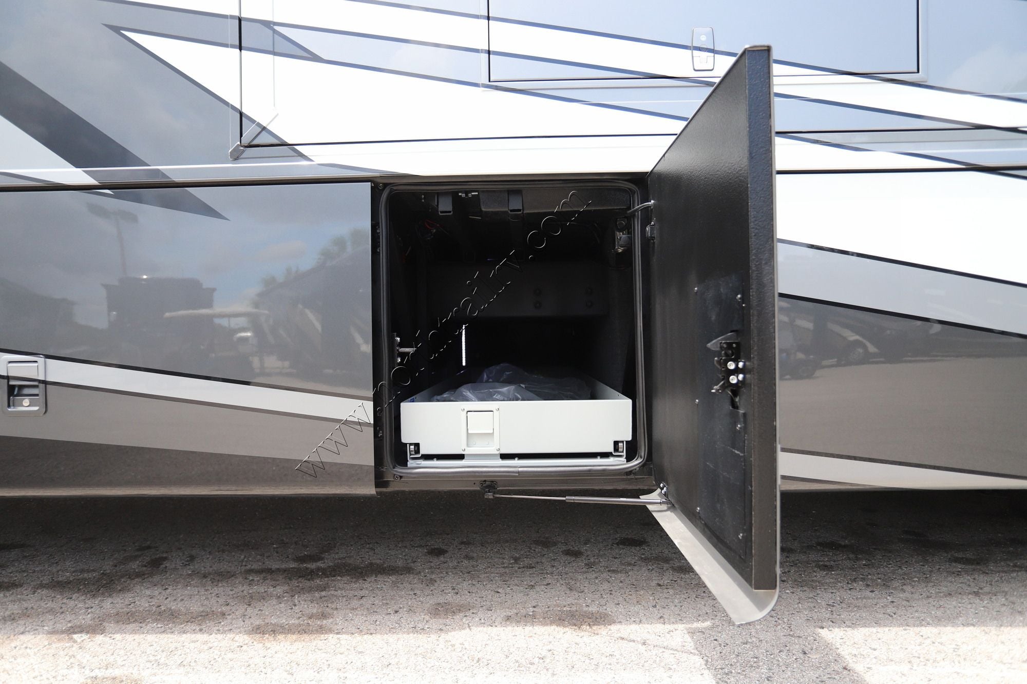 New 2027 Newmar Dutch Star 4340 Class A  For Sale