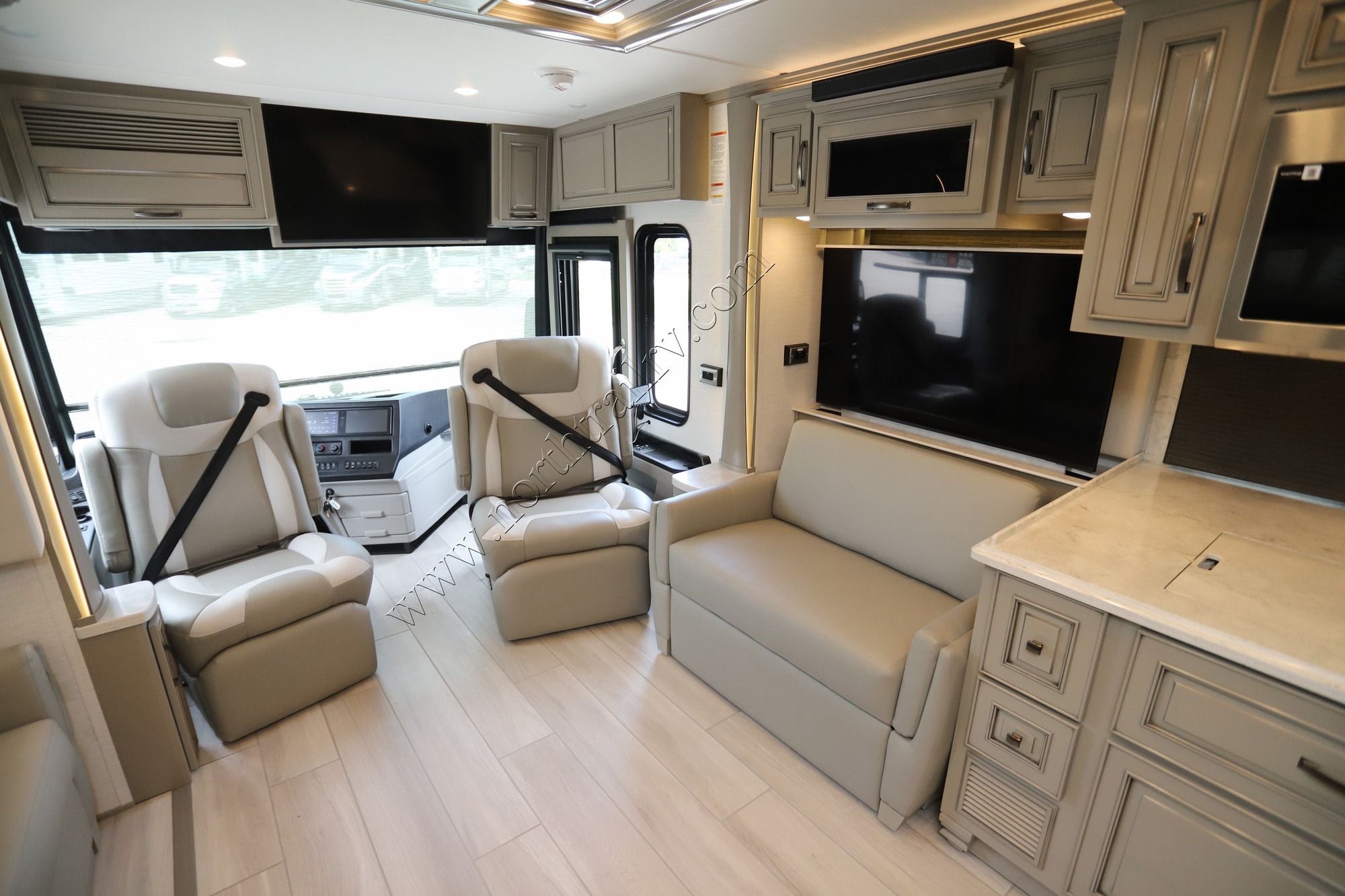 New 2027 Newmar Dutch Star 4340 Class A  For Sale