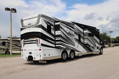 2027 Renegade Rv Xl X45DBM