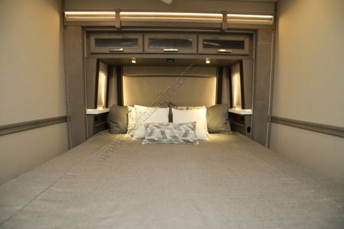 2027 Renegade Rv Classic 45CMR Super C